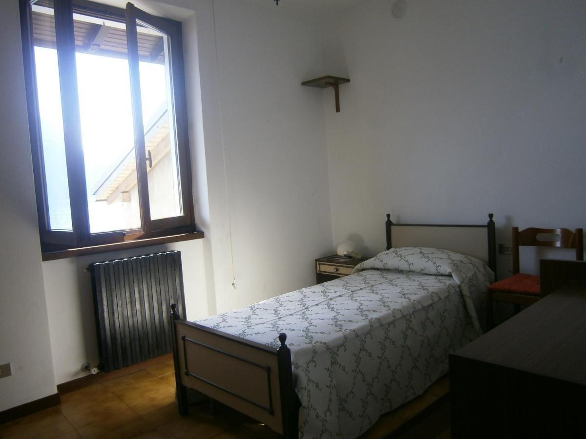 Casa In Riva Al Lago Varenna Eksteriør billede